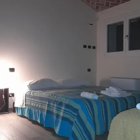 卡萨帕斯卡隆住宿加早餐旅馆 Pegognaga