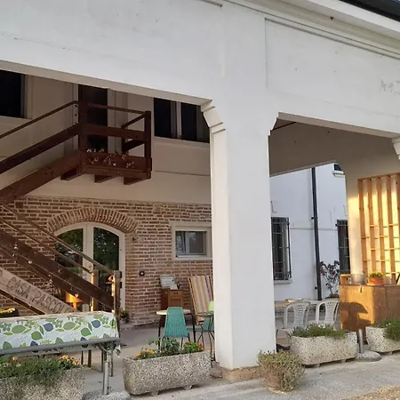 Oda ve Kahvaltı Casa Pascolone 4*